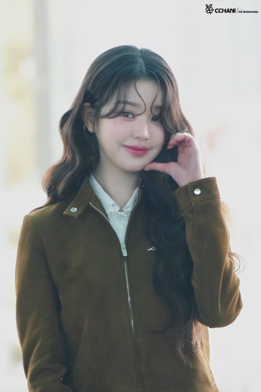 장원영 IVE아이브 250310