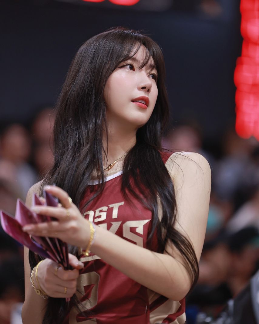 안지현