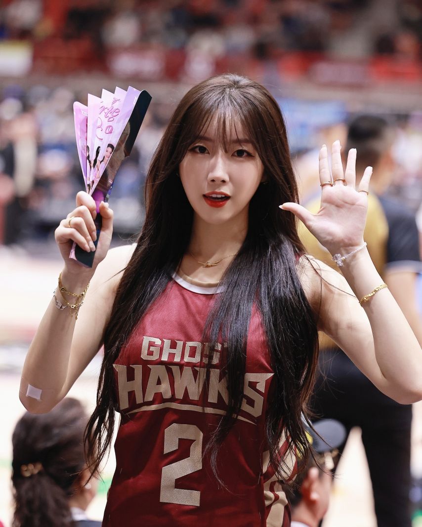 안지현