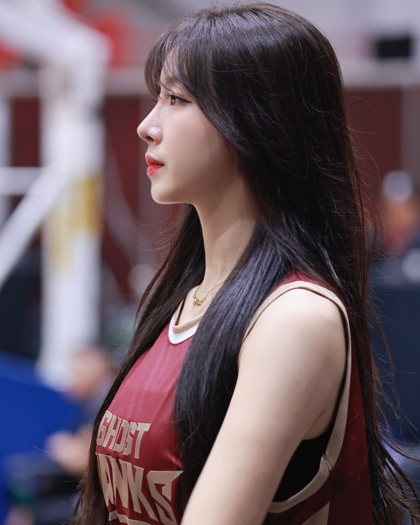 안지현