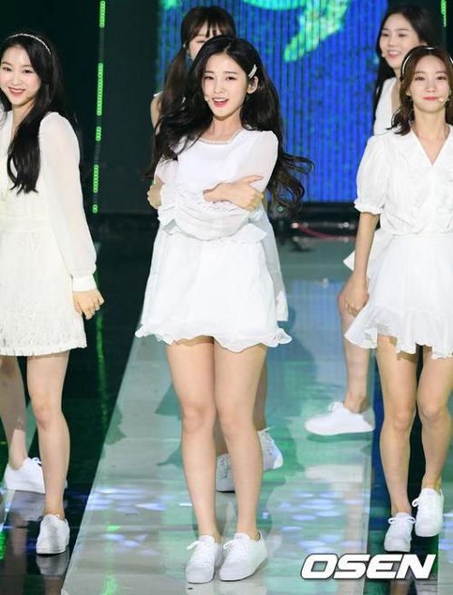 꿀같은 국보급 허벅지를 가진 아린