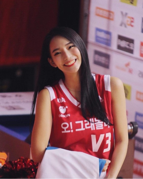 치어리더 이나경