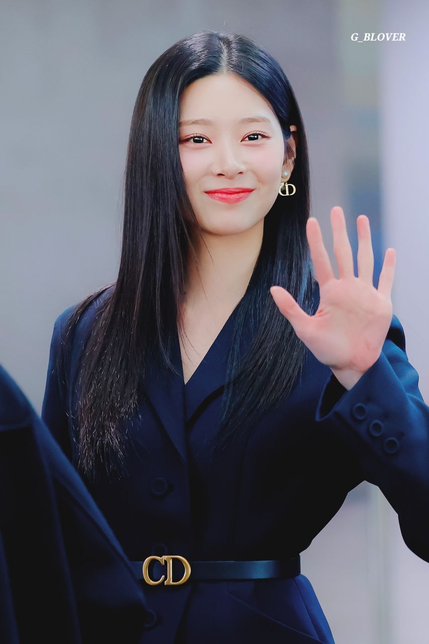 김민주