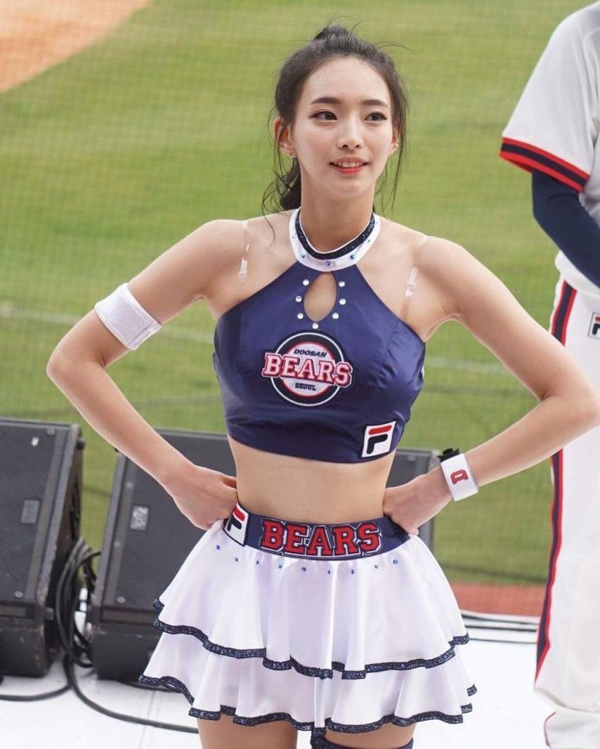 치어리더 이나경