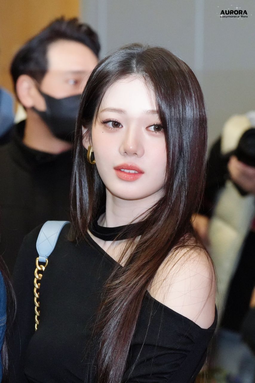 베이비몬스터 로라