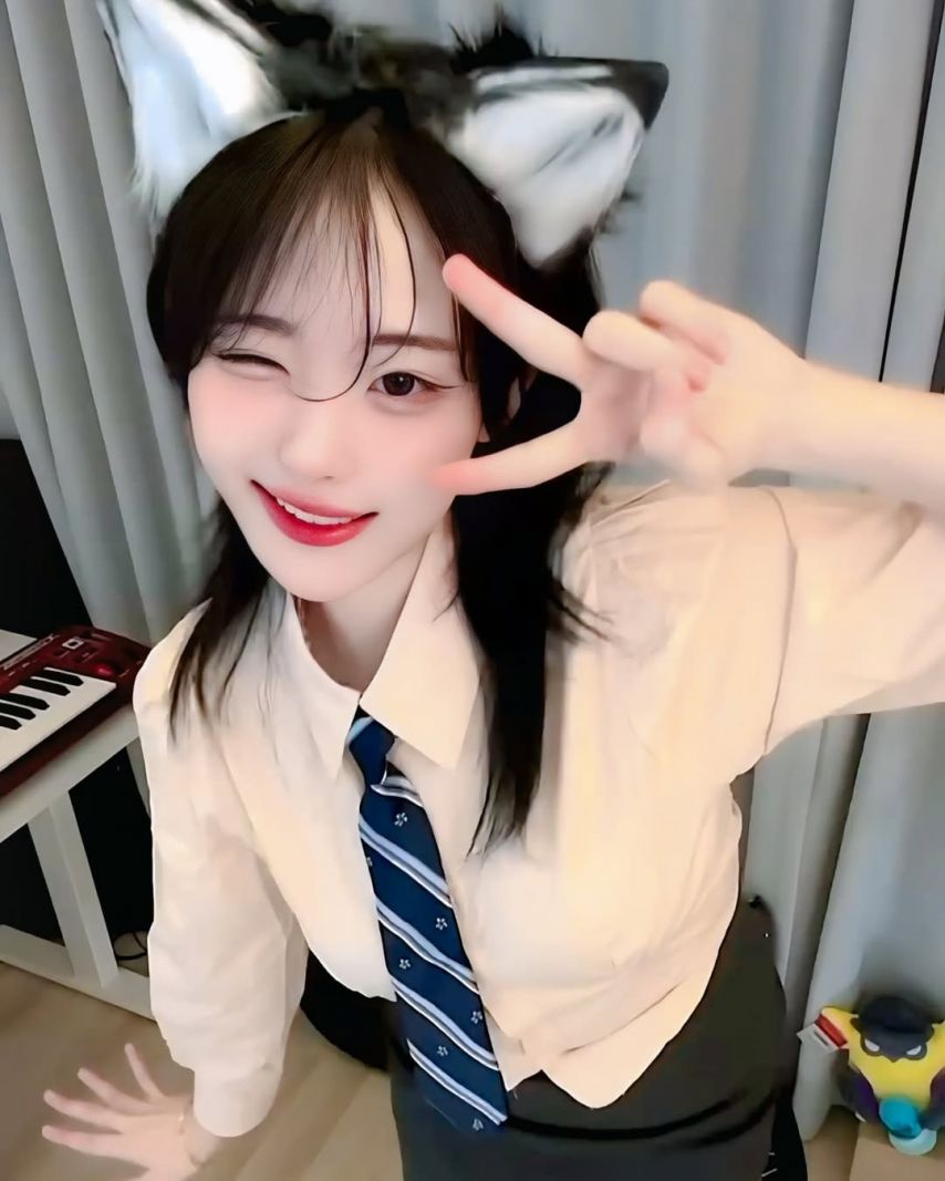 QWER 히나
