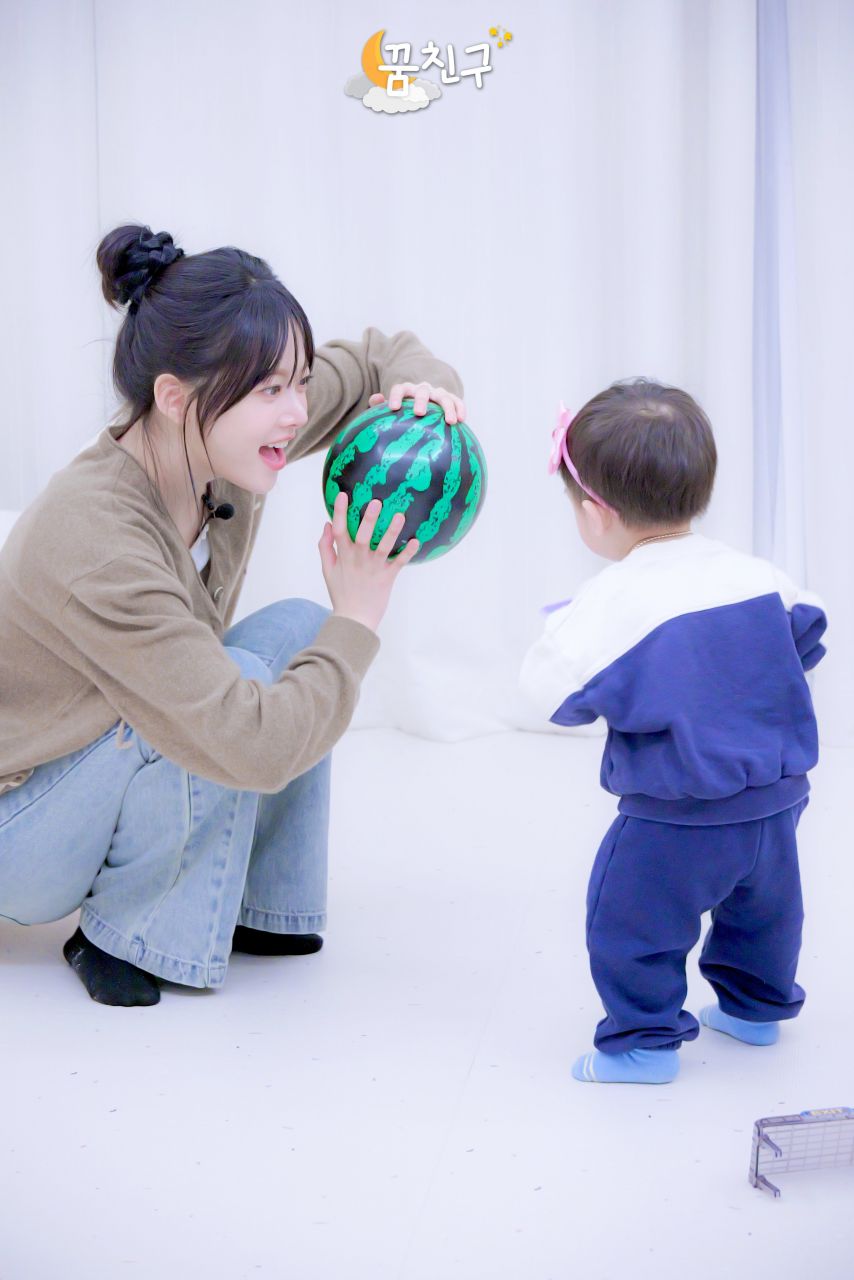 [르세라핌] 카즈하 홍은채 .... 슈퍼맨이 돌아왔다