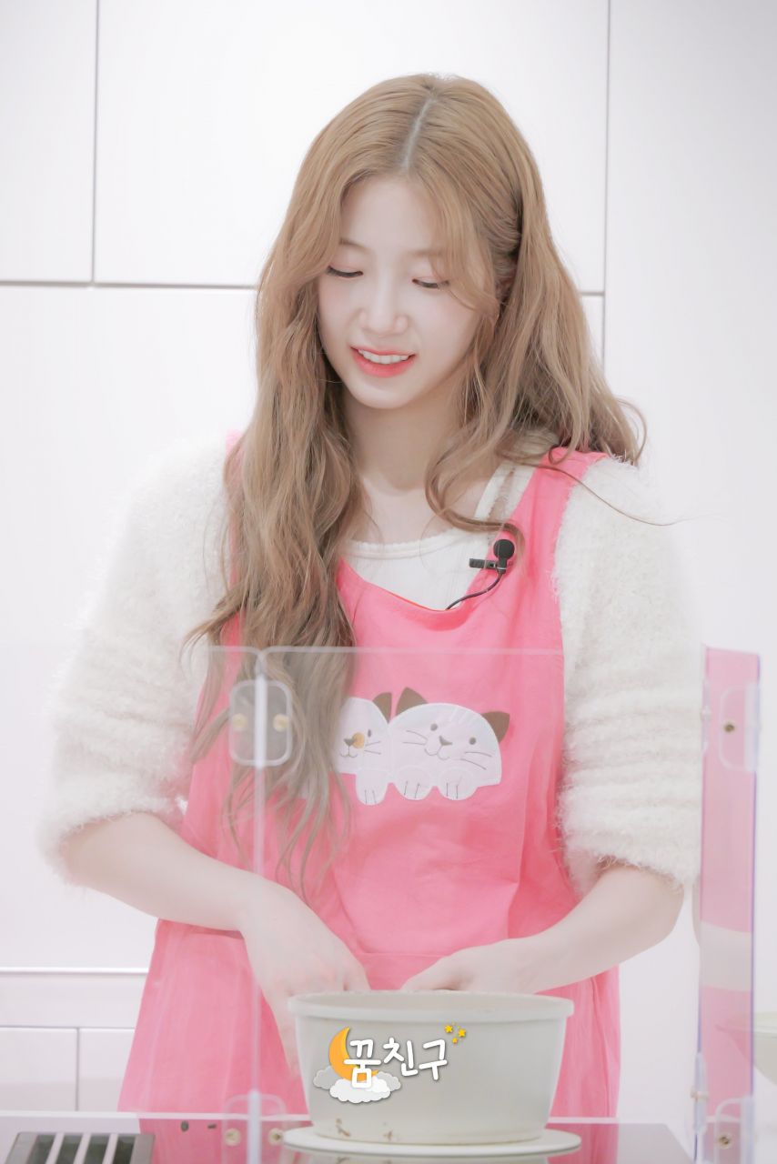 [르세라핌] 카즈하 홍은채 .... 슈퍼맨이 돌아왔다