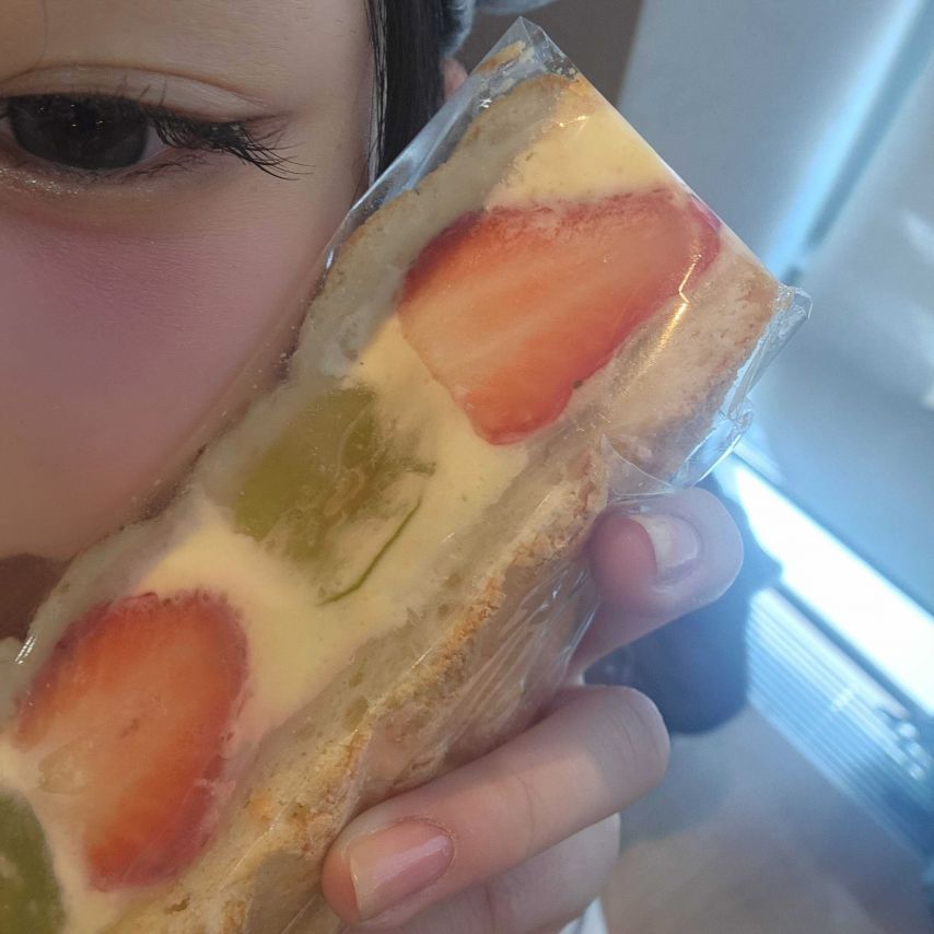 아일릿 윤아, 모카, 원희
