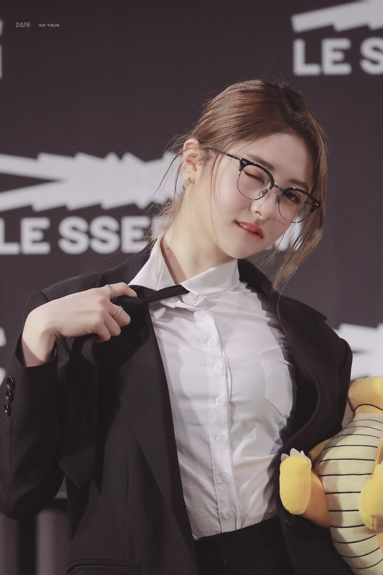르세라핌 윤진