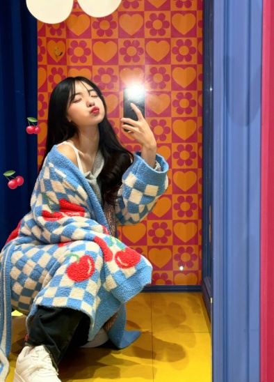 '대만이 반한' 이다혜, 파격 노출로 압구정 등장 '깜짝'