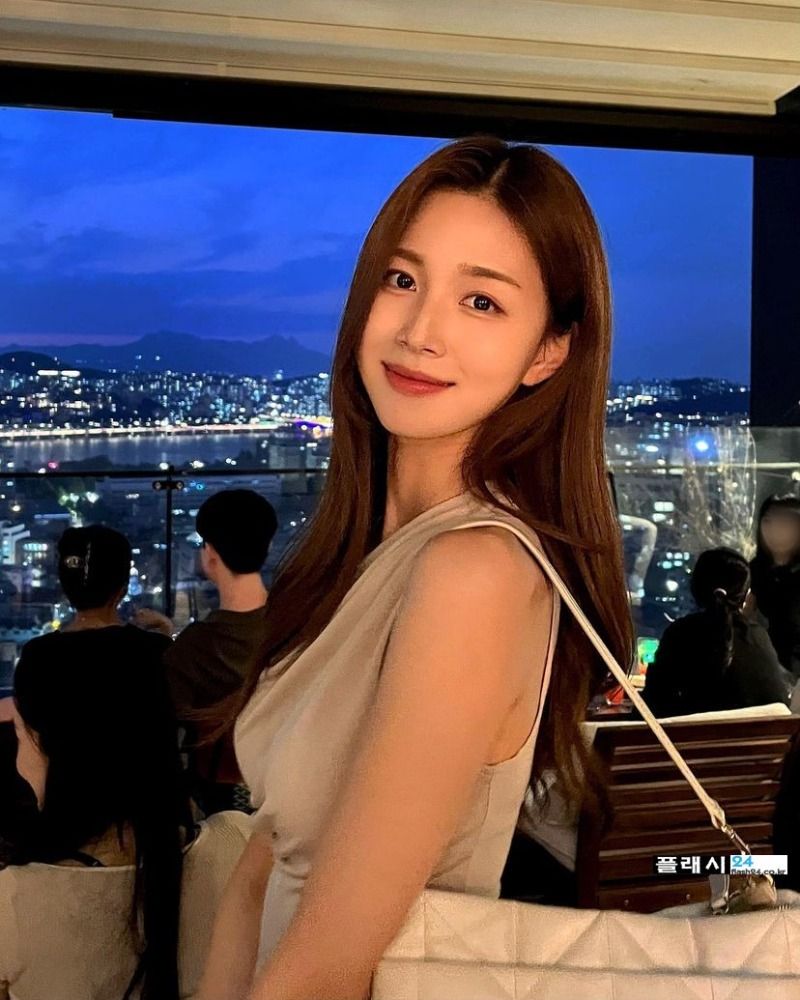 모델 엄예진