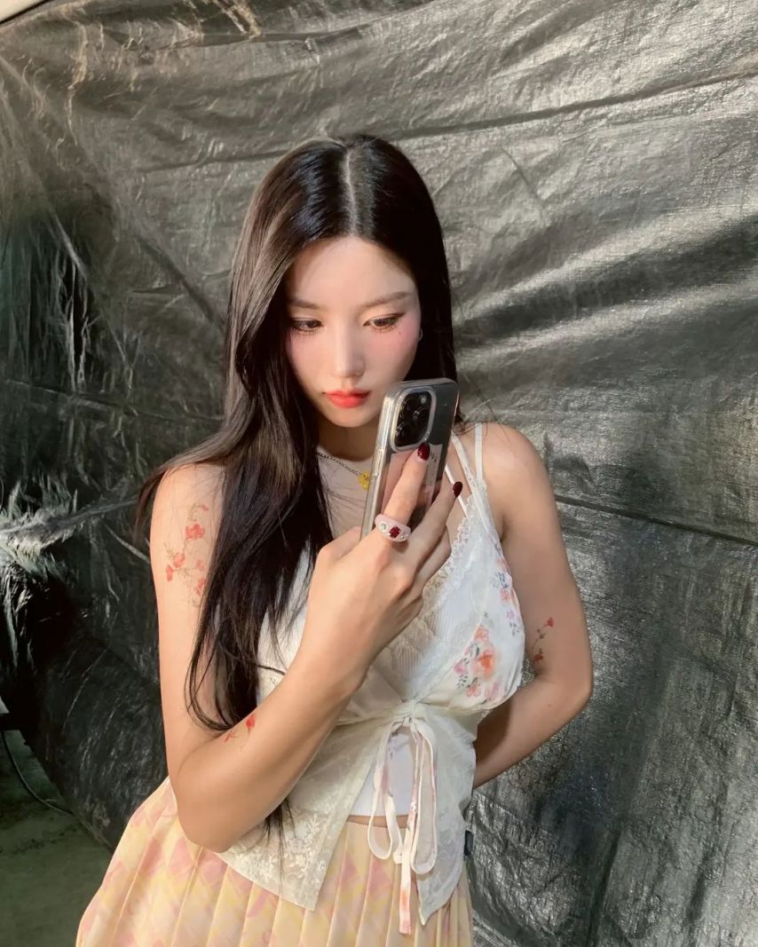 권은비.jpg