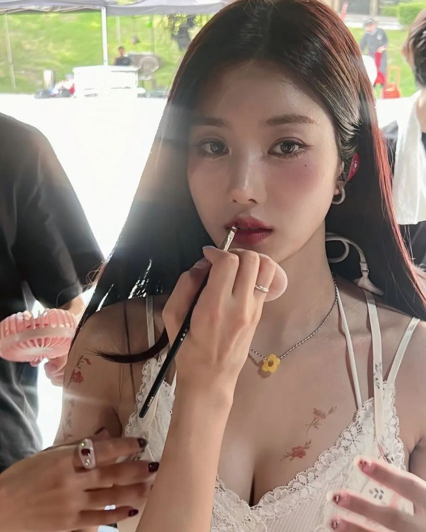 권은비.jpg