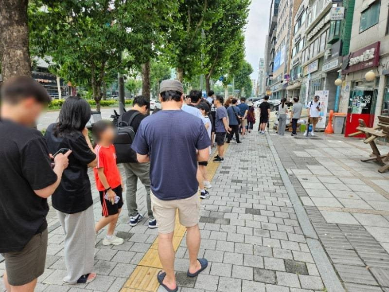 줄서서 먹는다는 흔한 중국집 수준