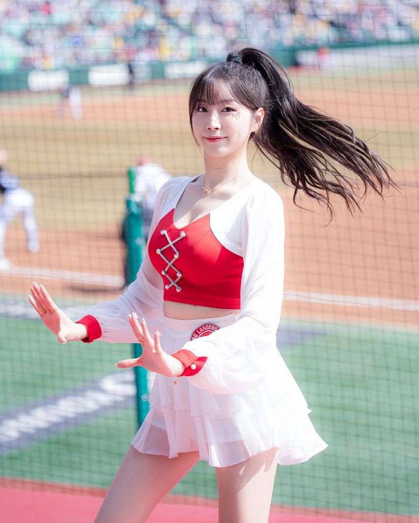 안지현