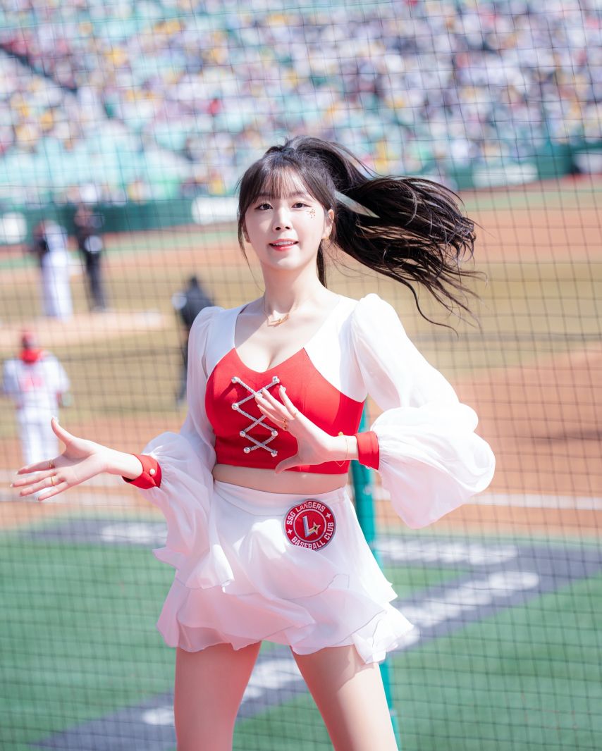 안지현