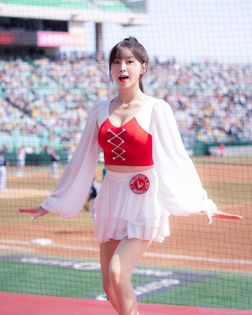 안지현