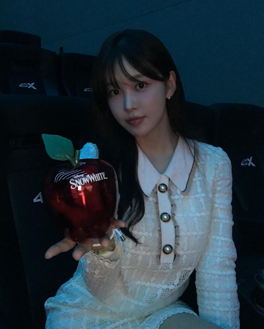 김윤희 아나운서