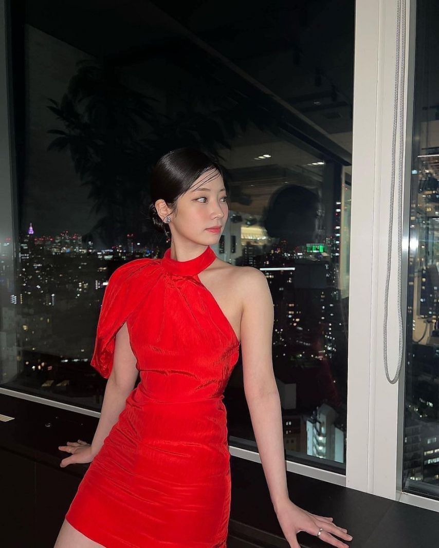 다현.jpg