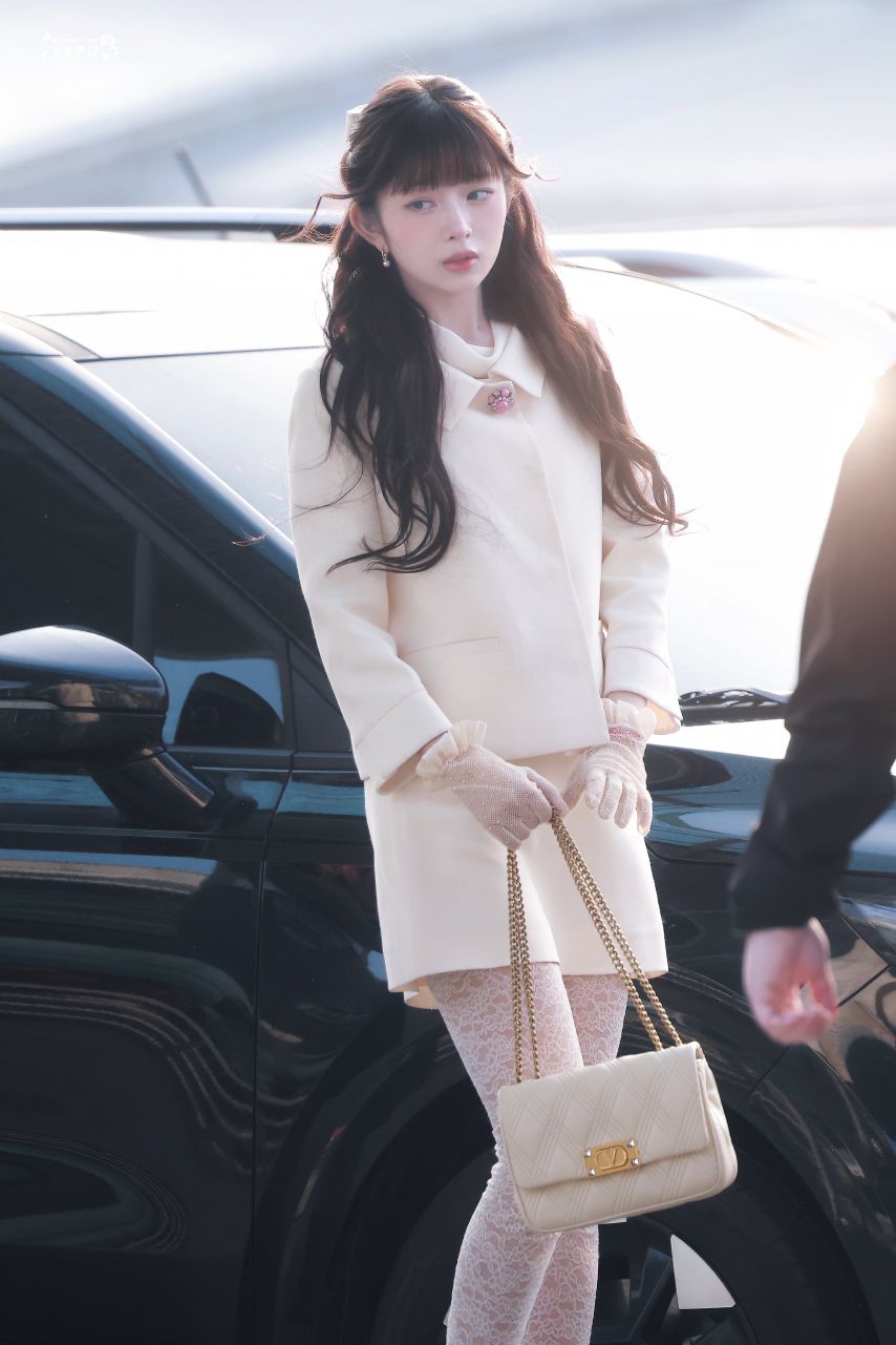 오늘자 상하이로 출국하는 아이브 레이
