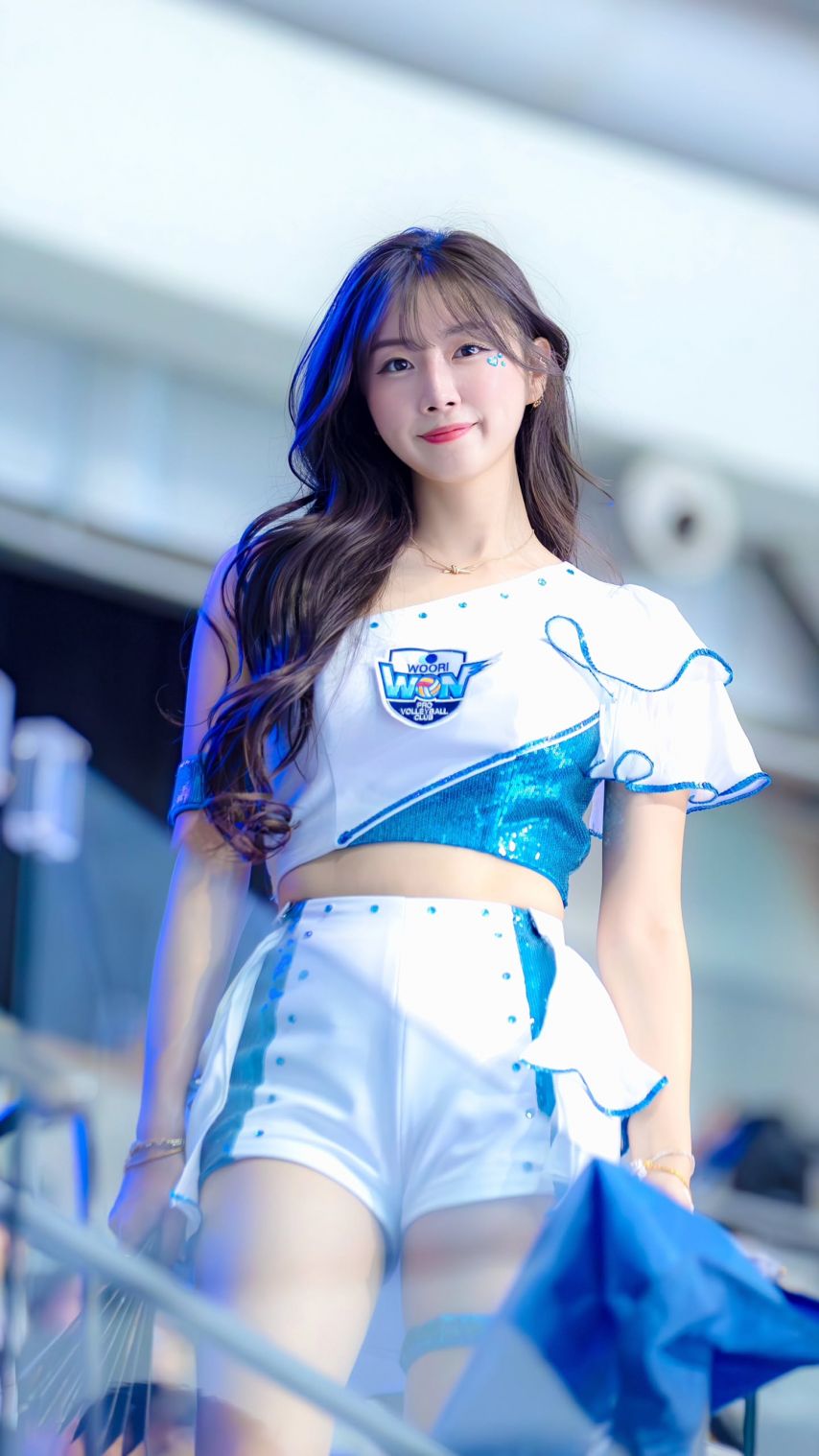 안지현