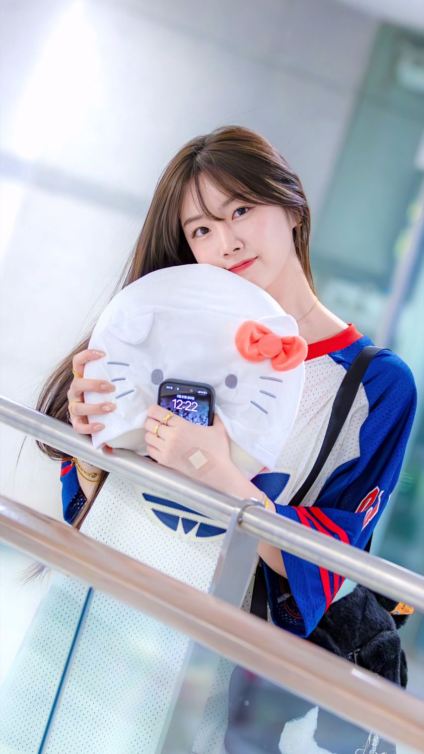 안지현