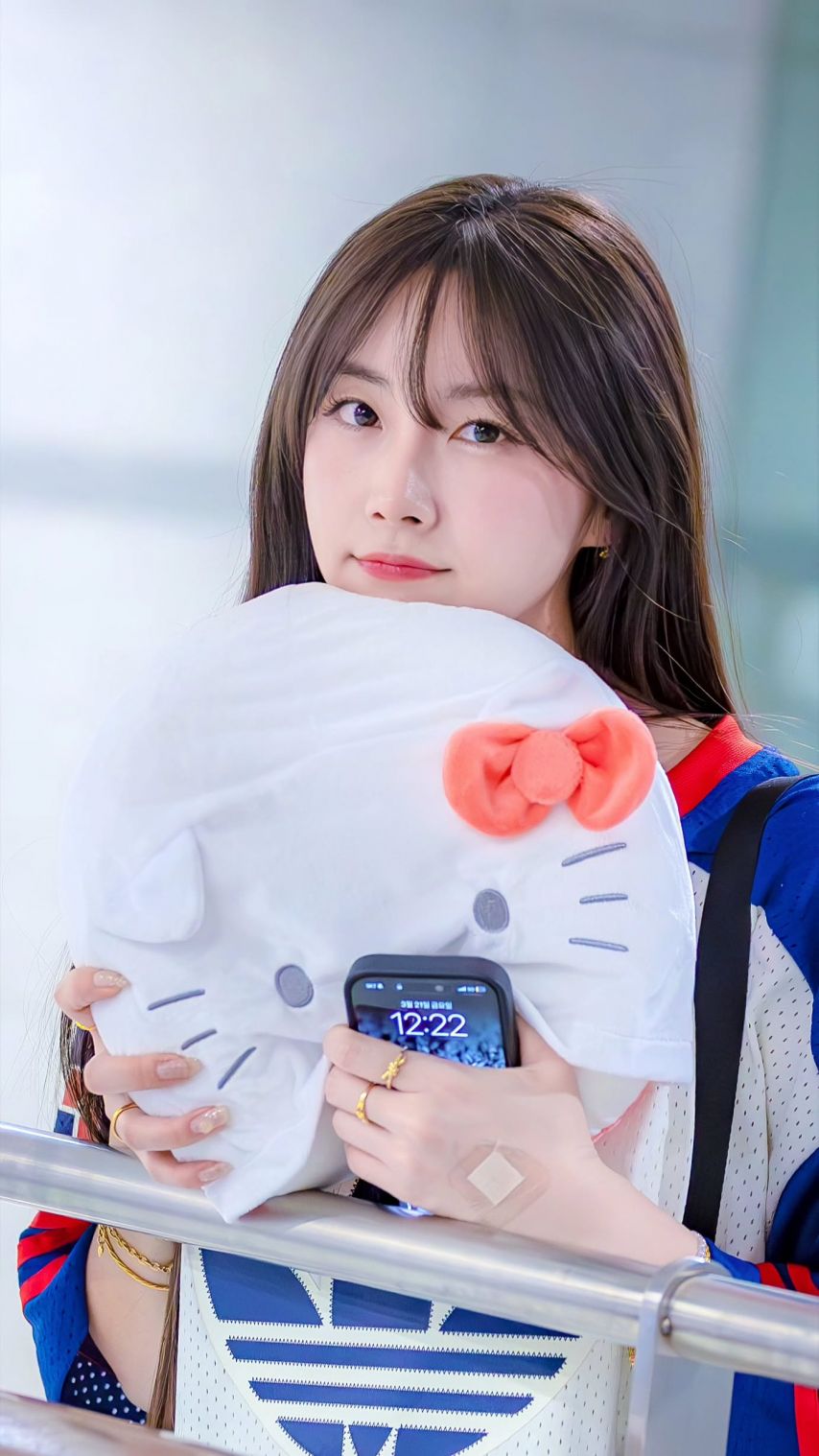 안지현