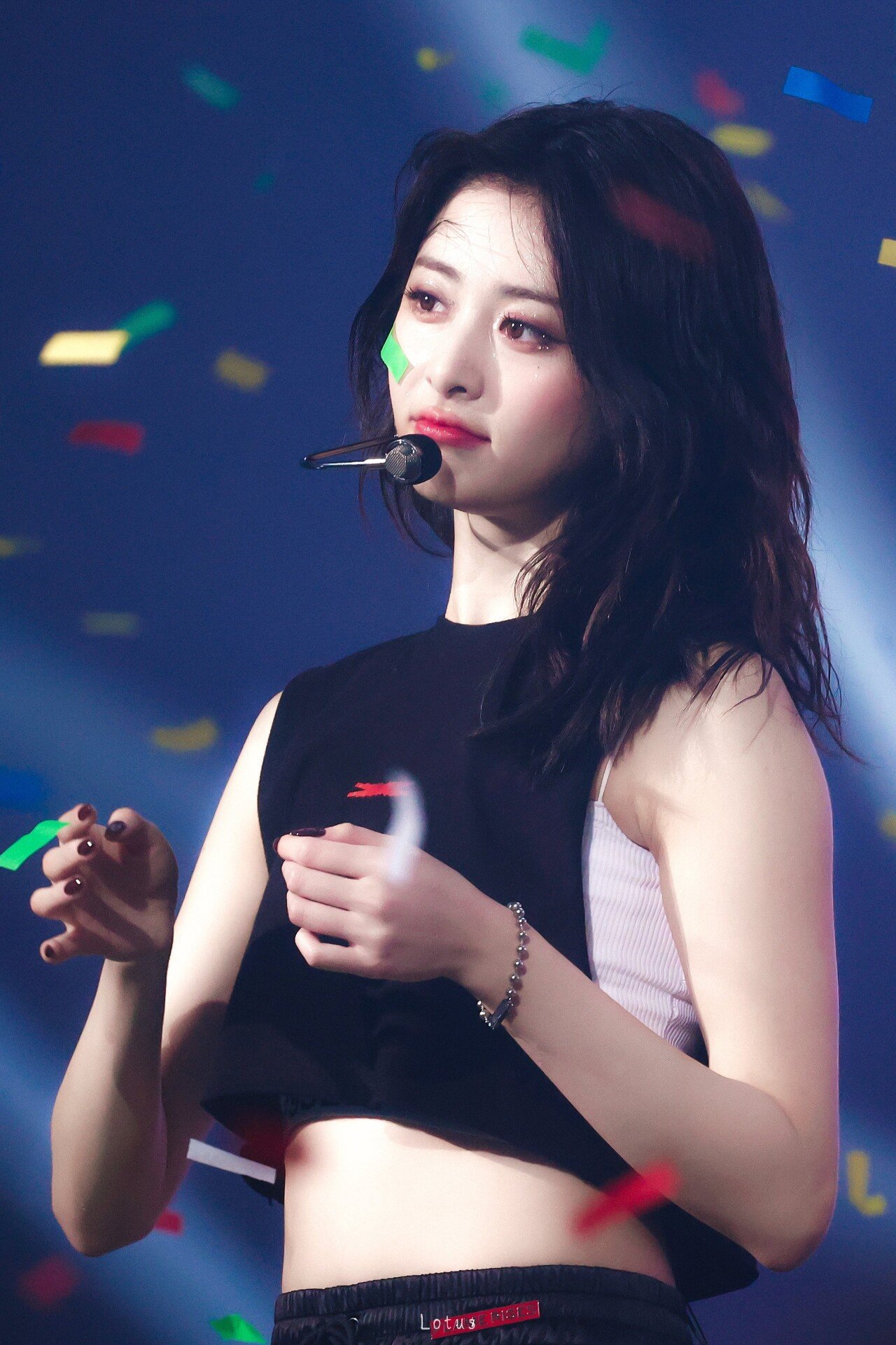 르세라핌 윤진