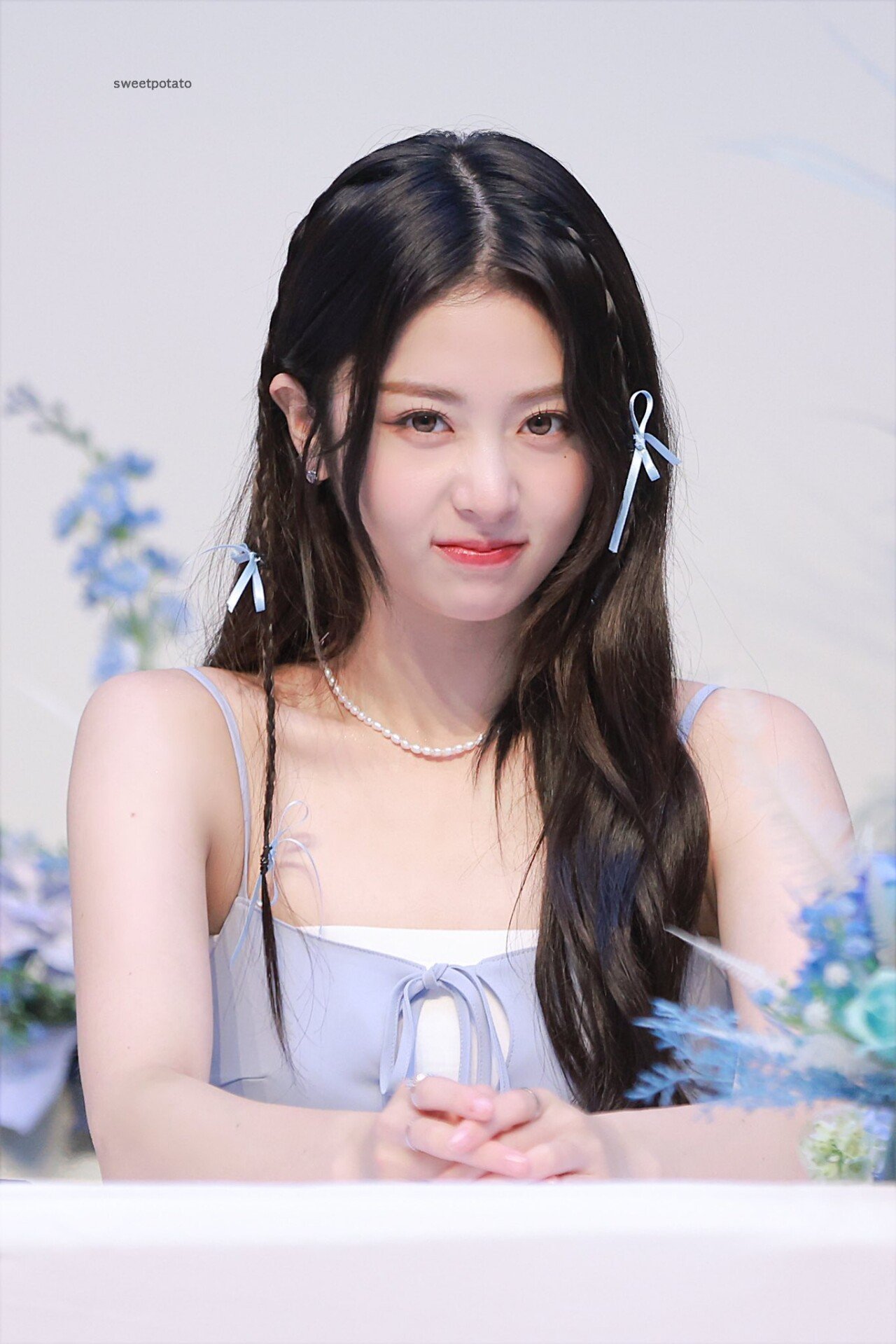 르세라핌 윤진