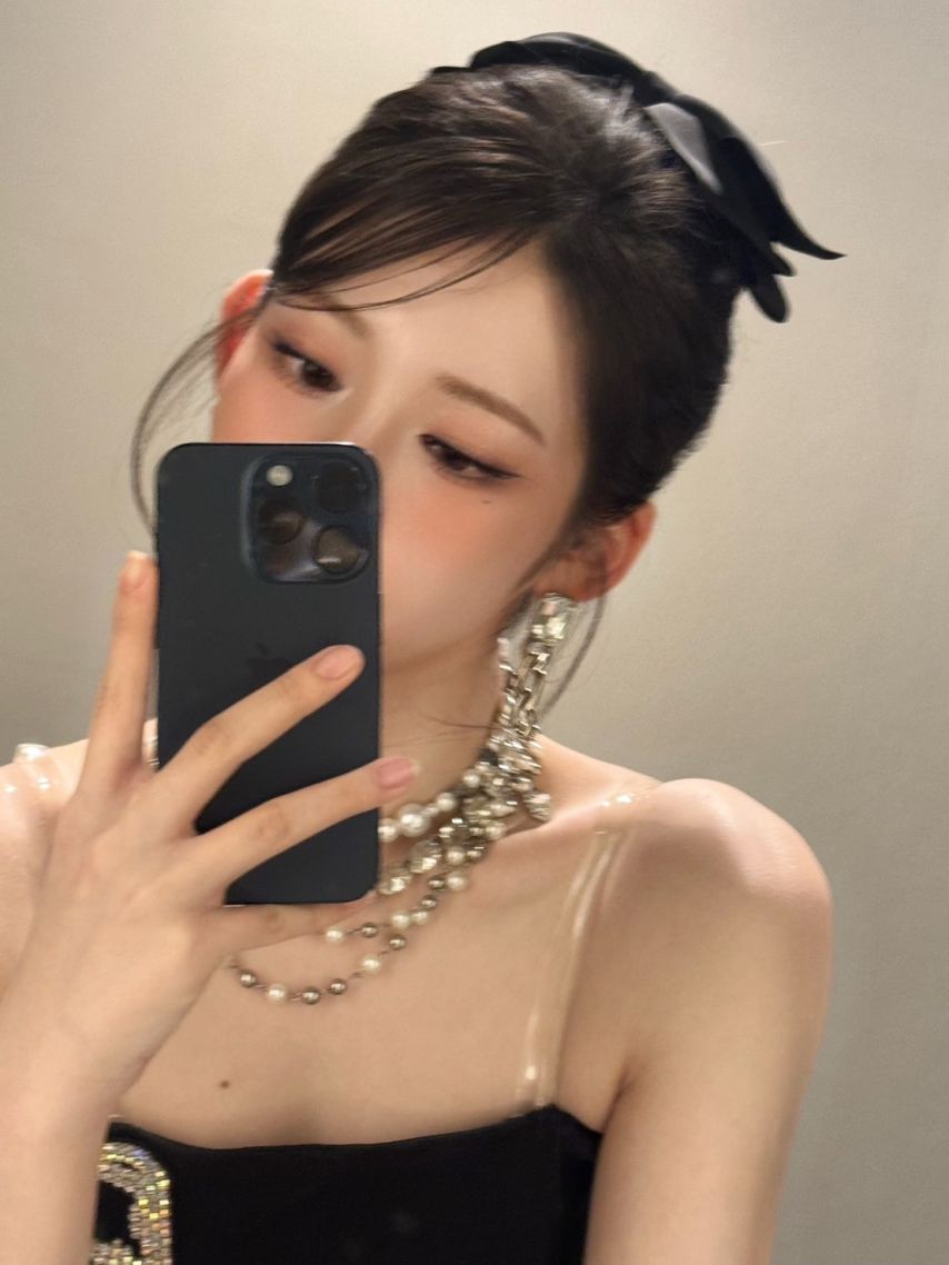 베이비몬스터 로라