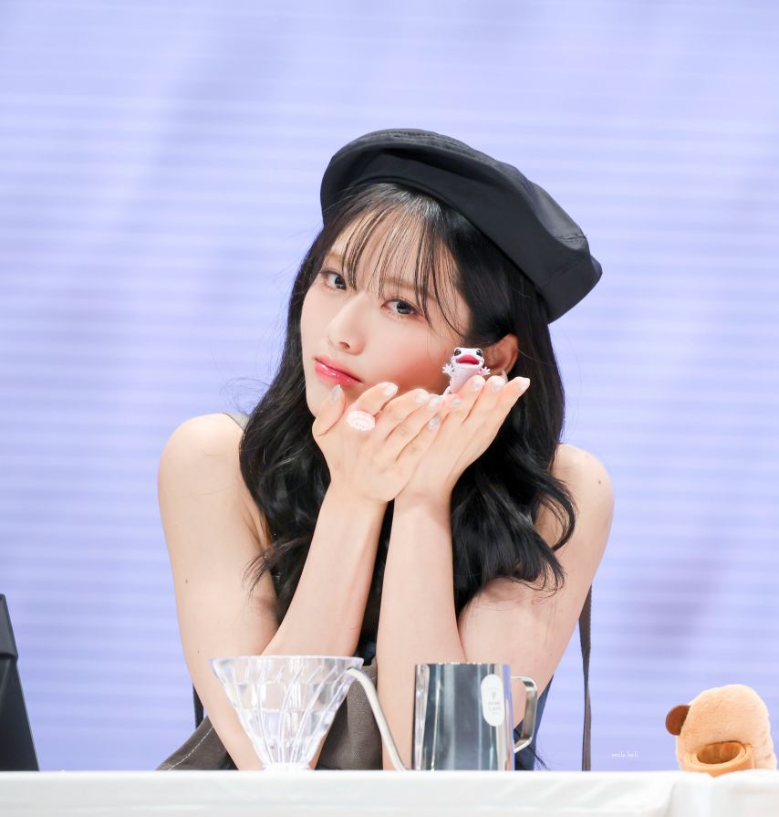 프로미스나인 박지원