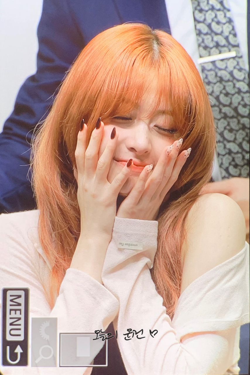 [르세라핌] 허윤진