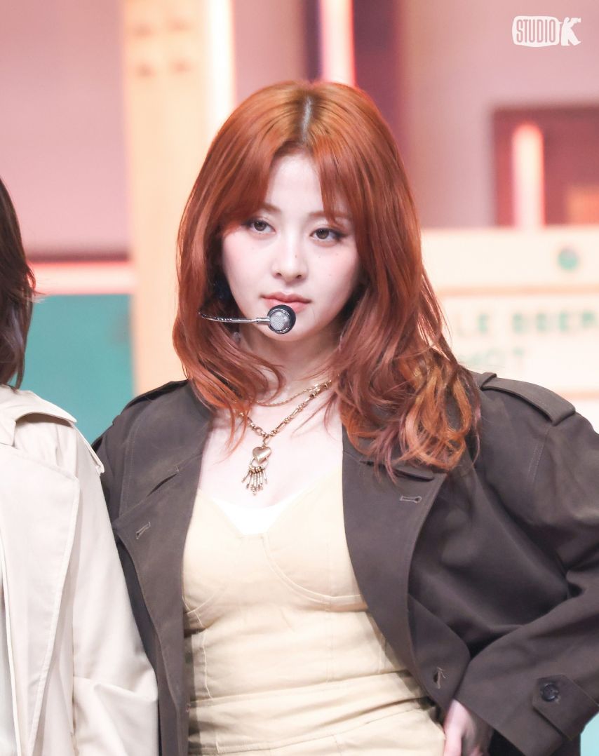 LESSERAFIM르세라핌 뮤직뱅크 금고털이