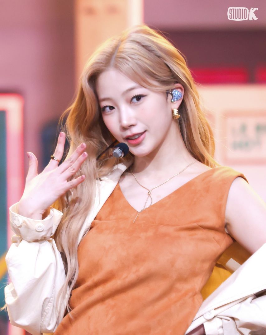 LESSERAFIM르세라핌 뮤직뱅크 금고털이