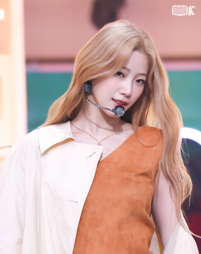 LESSERAFIM르세라핌 뮤직뱅크 금고털이