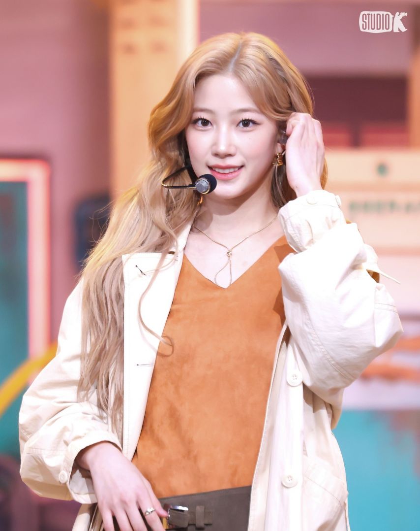 LESSERAFIM르세라핌 뮤직뱅크 금고털이