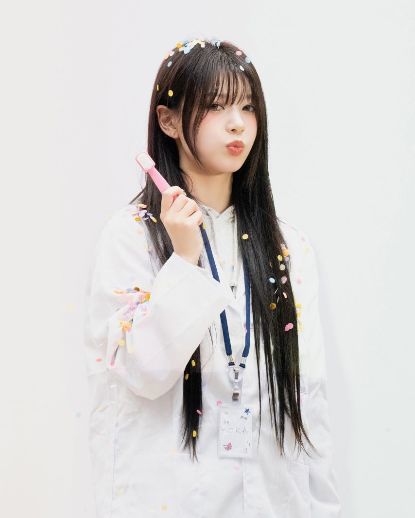 ILLIT(아일릿) 모카