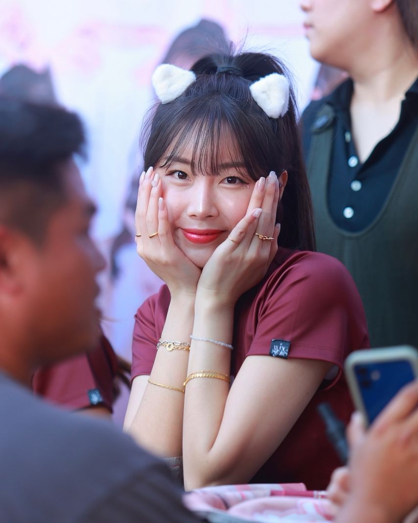 안지현