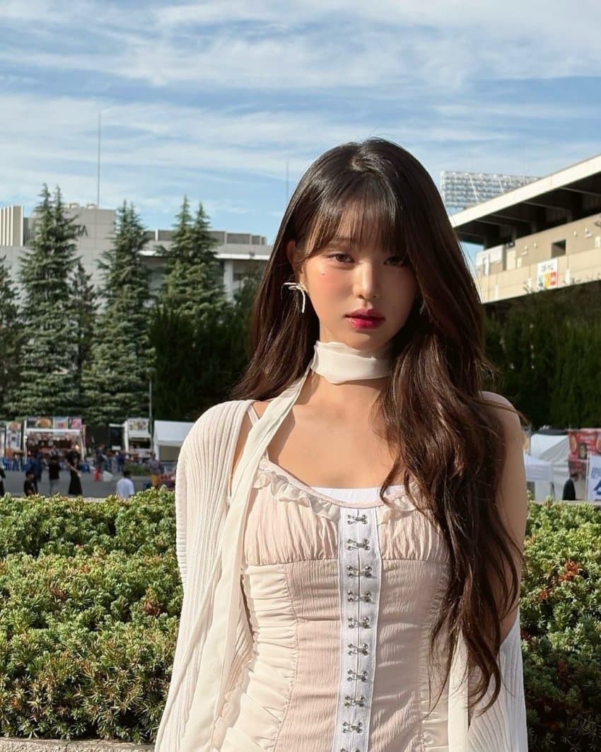 아이브 원영 침대위