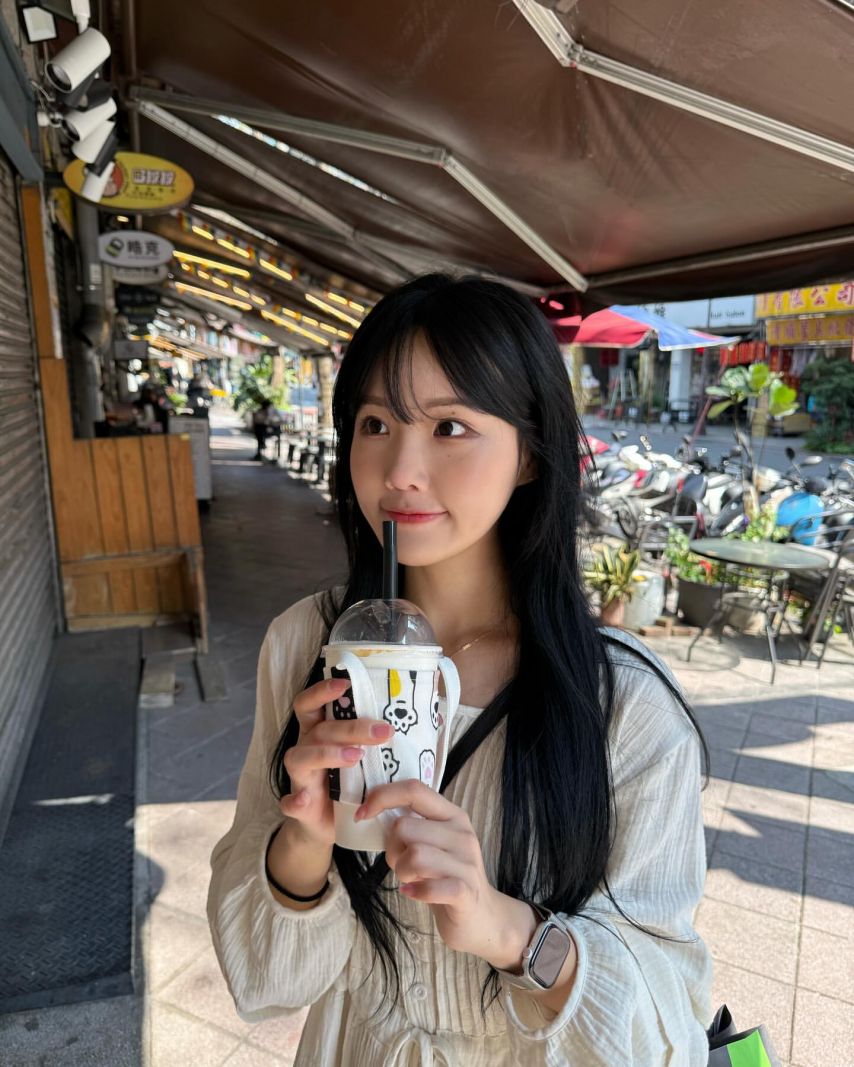 최홍라