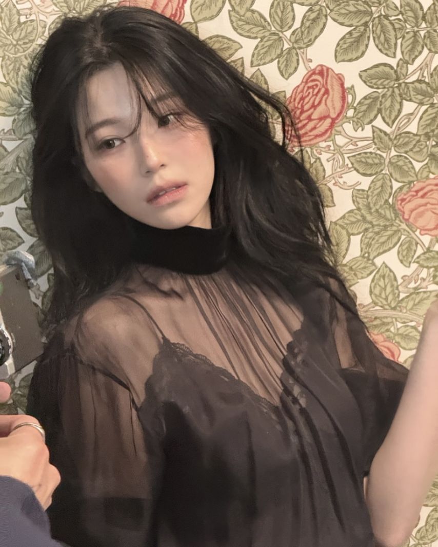 프로미스나인 이나경,백지헌