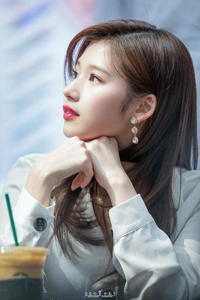 트와이스 사나