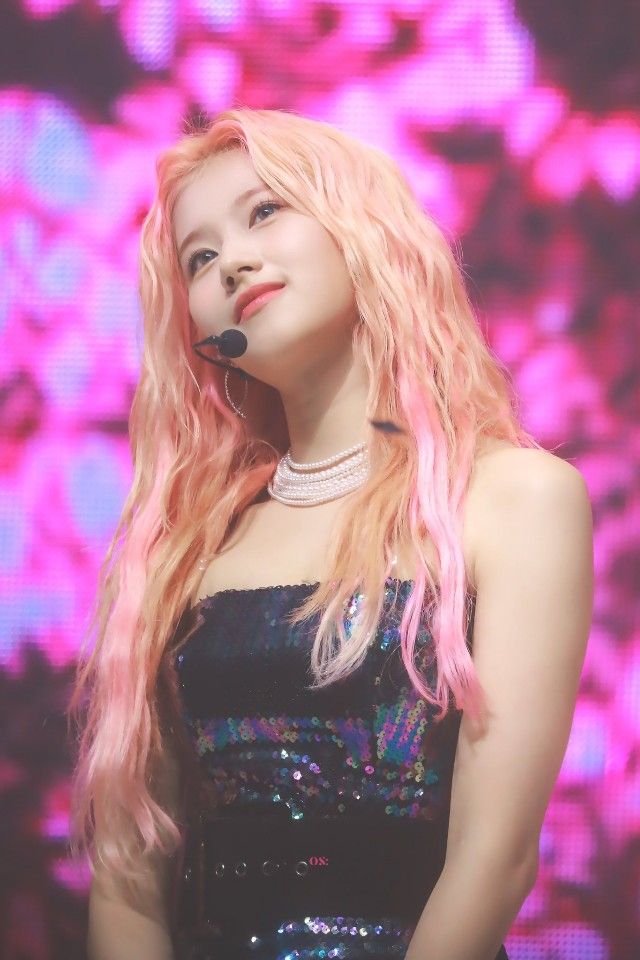 트와이스 사나