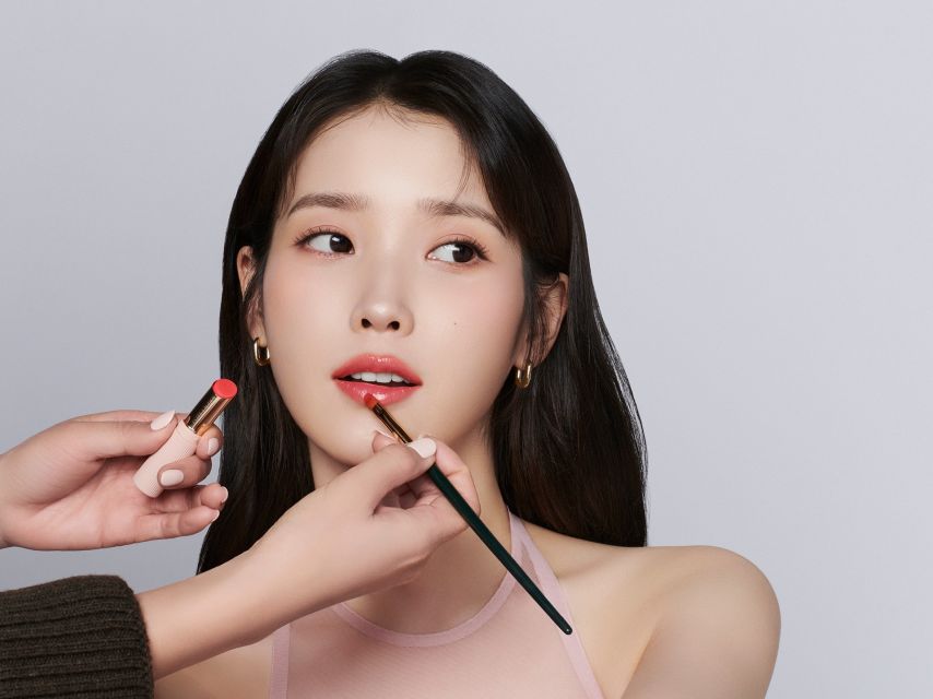 아이유 우리금융 4월_ 에스티로더
