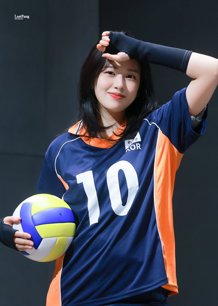 아이브 안유진