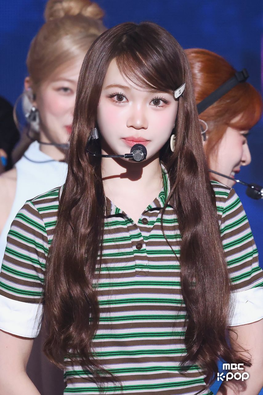 카리나,김채원,장원영,미나,카즈하,레이,설윤,윈터,안유진,해원,리즈