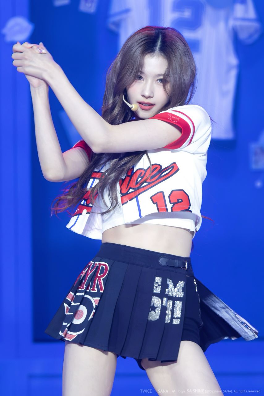트와이스 사나