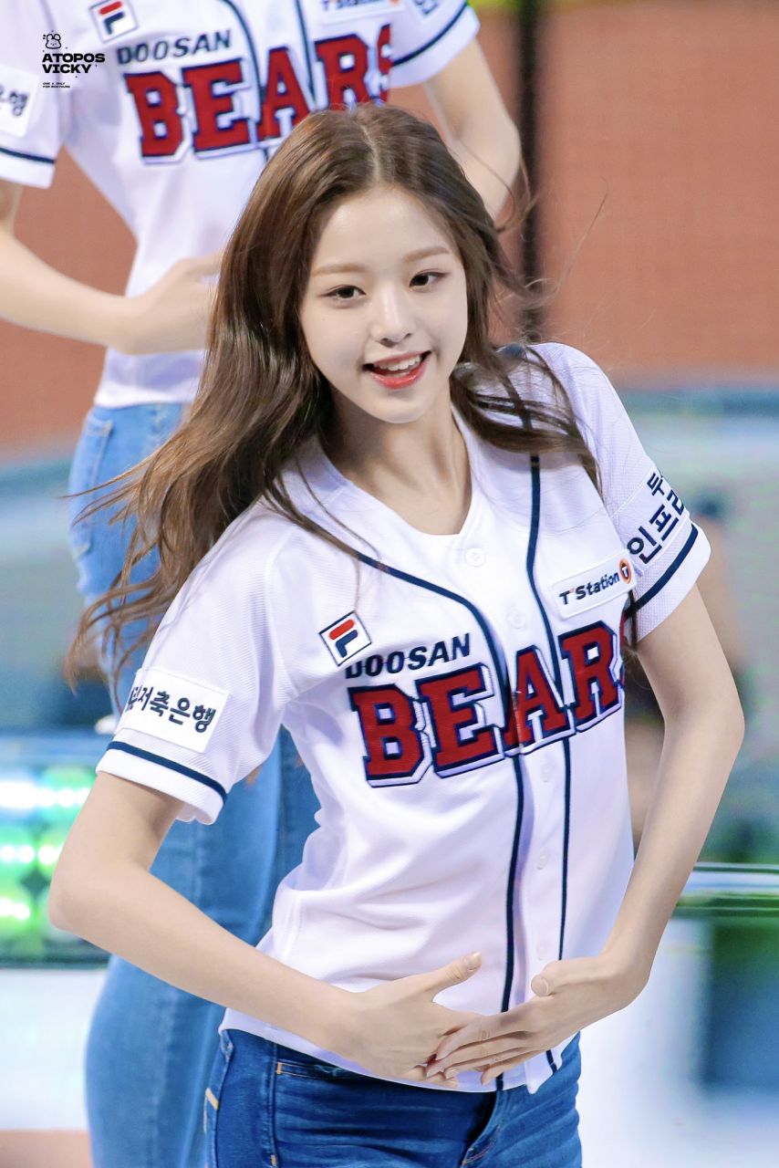 [아이브] 프로야구 개막 특집 장원영  시구