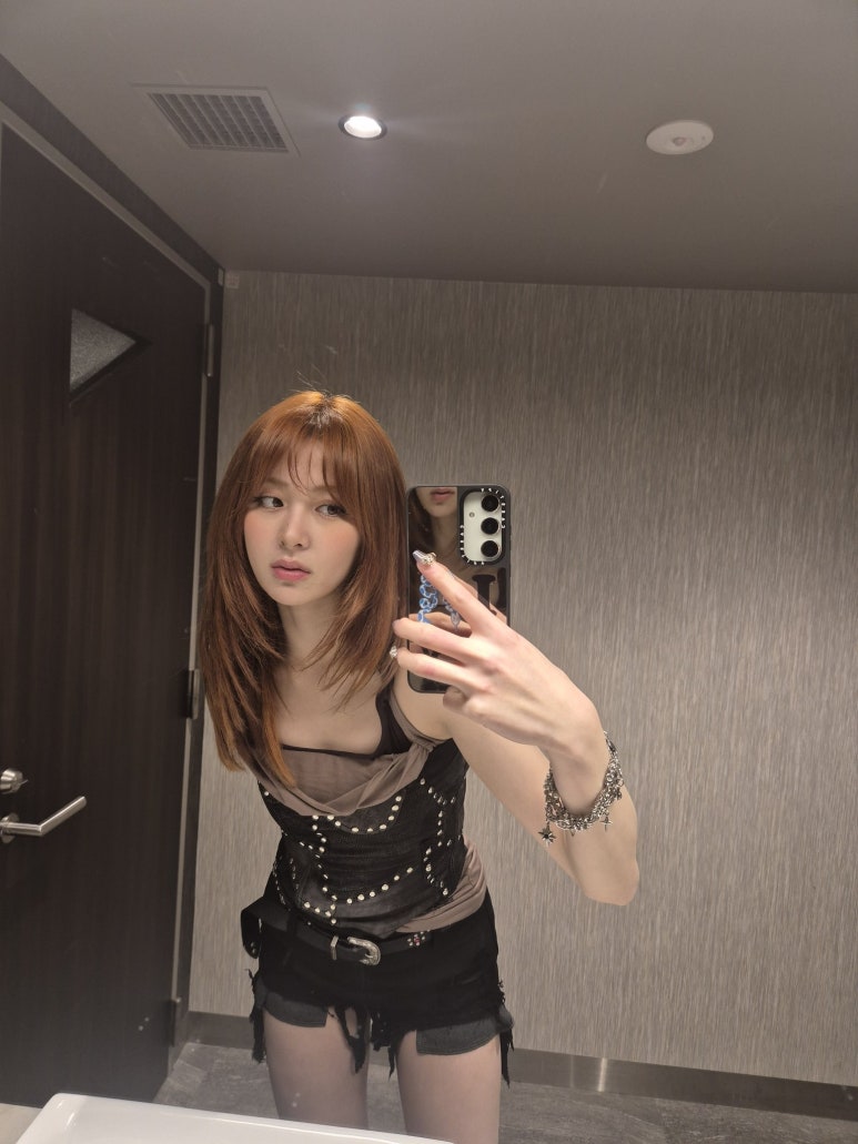 르세라핌 허윤진